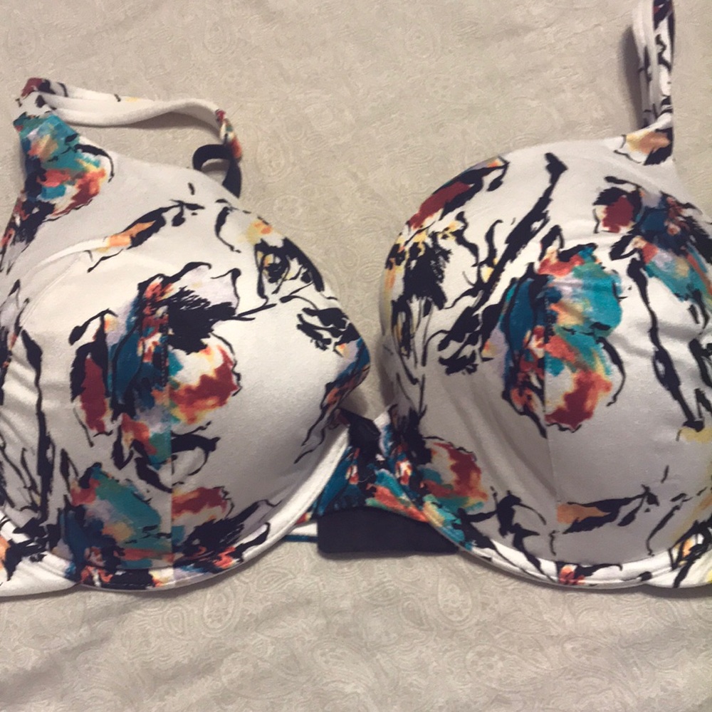Lane Bryant 44C bra